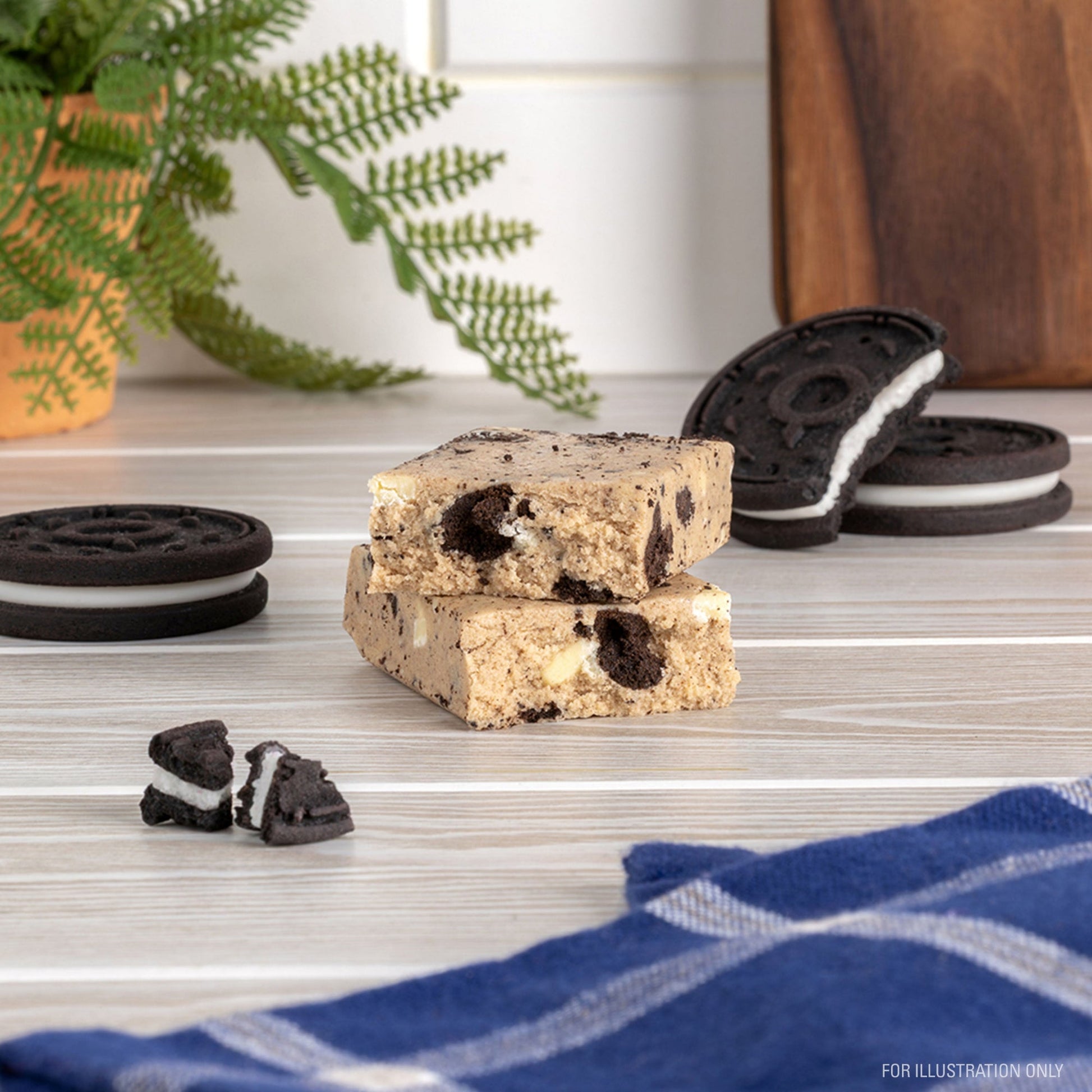 cookies-and-cream-protein-bars-z4 15807_QN_USA_ProteinBar_CAC_InterimAssetUpdate_Digital_Tabletop1.jpg