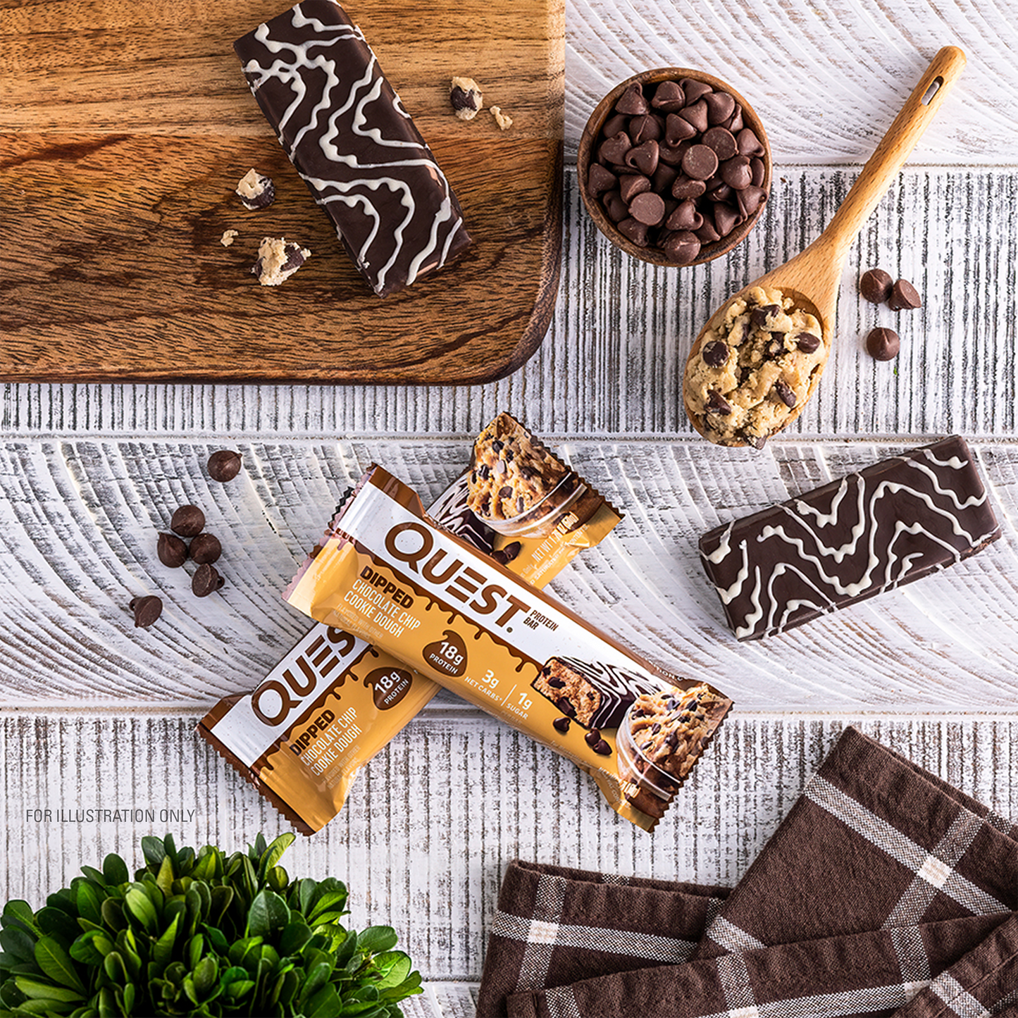 dipped-chocolate-chip-cookie-dough-protein-bar-n4 qst-012268_dipped-chocolate-chip-cookie-dough-protein-bar_7.png