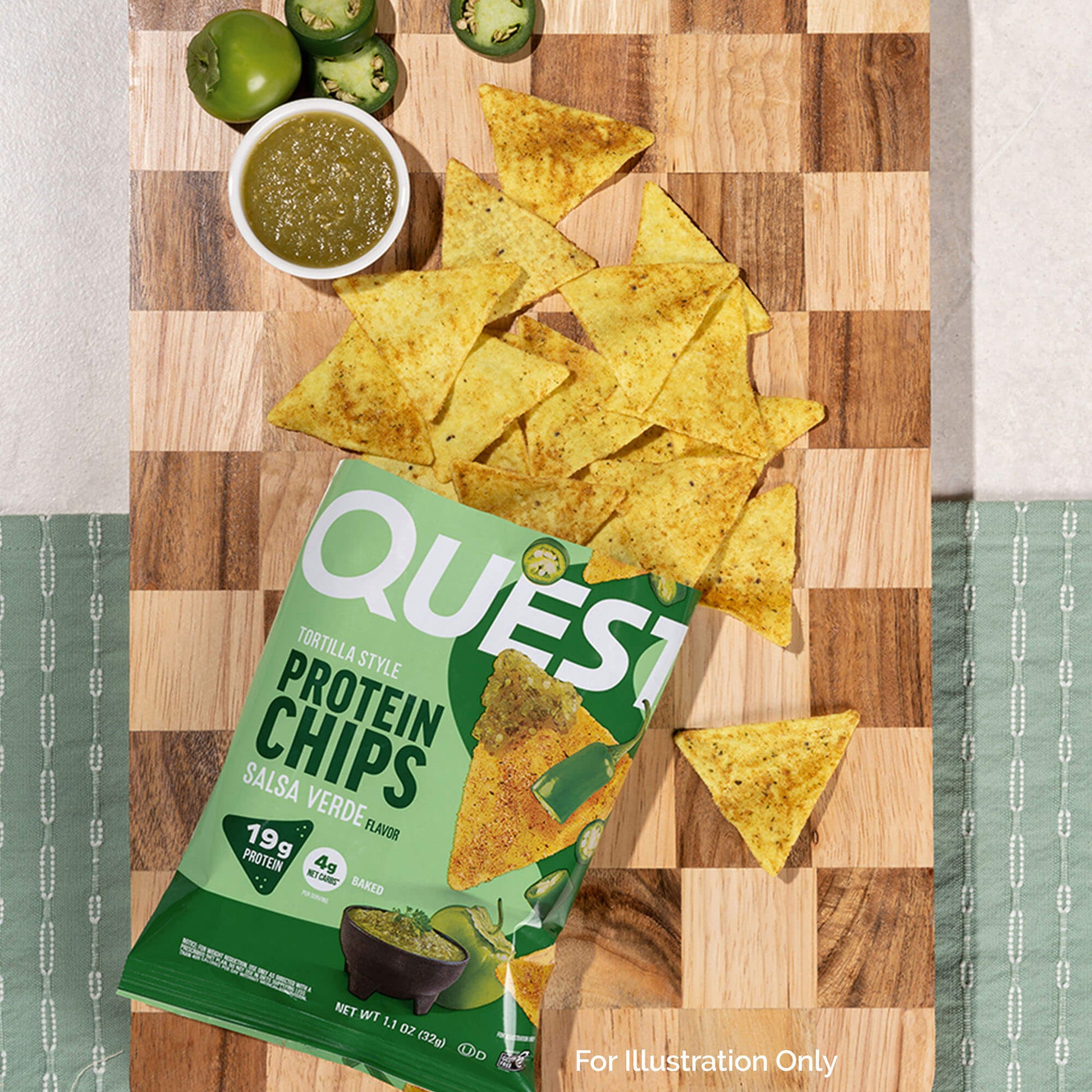 salsa-verde-tortilla-style-protein-chips-l0 qst-016419-salsa-verde-tortilla-style-protein-chips_6.jpg